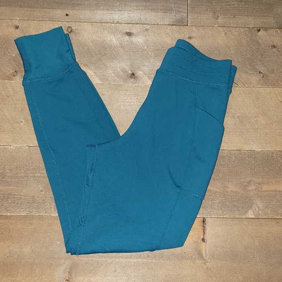 Fabletics On-the-Go Cold-Weather Jogger - Picture 7 of 7